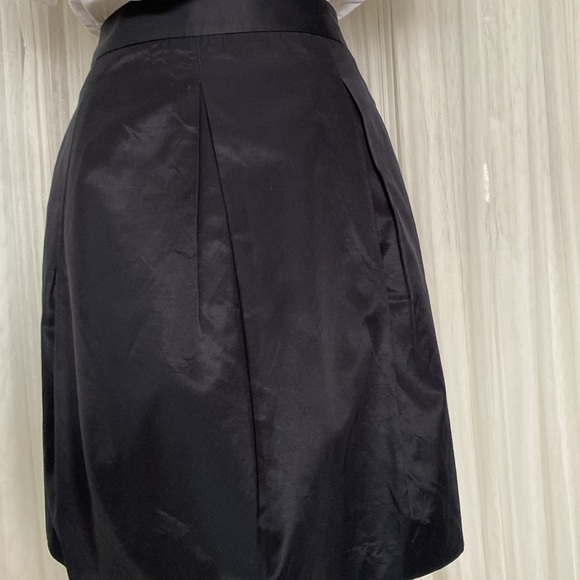 BCBGMaxAzria wide pleats black skirt! Size 12 - Picture 4 of 13